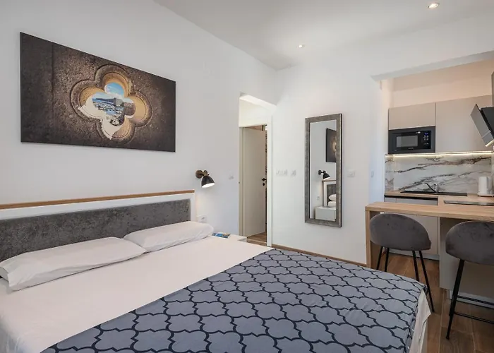 4m Above Sunset * 두브로브니크